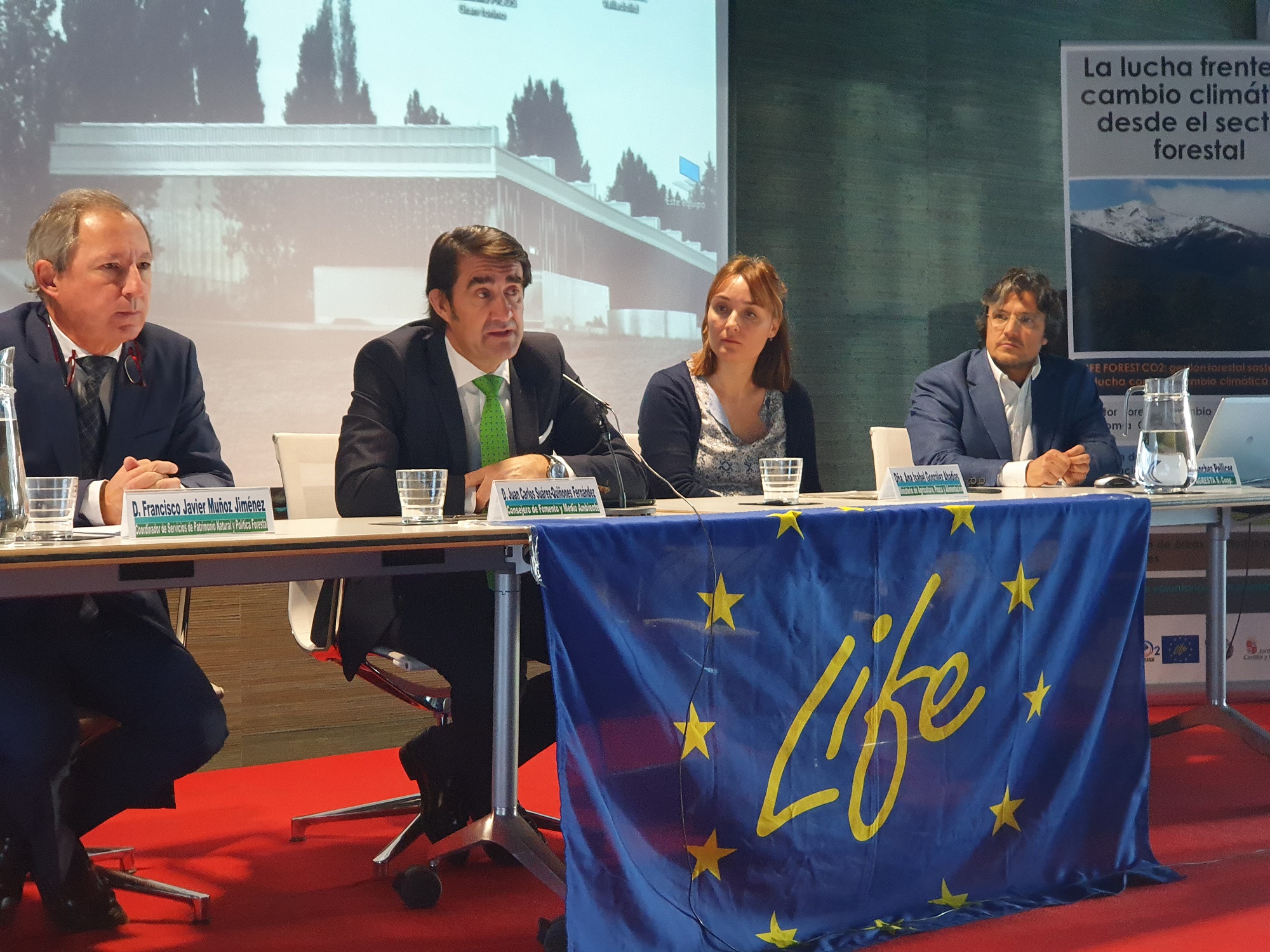 El Consejero de Fomento y Medio Ambiente inaugura una jornada sobre la lucha frente al cambio climático desde el sector forestal