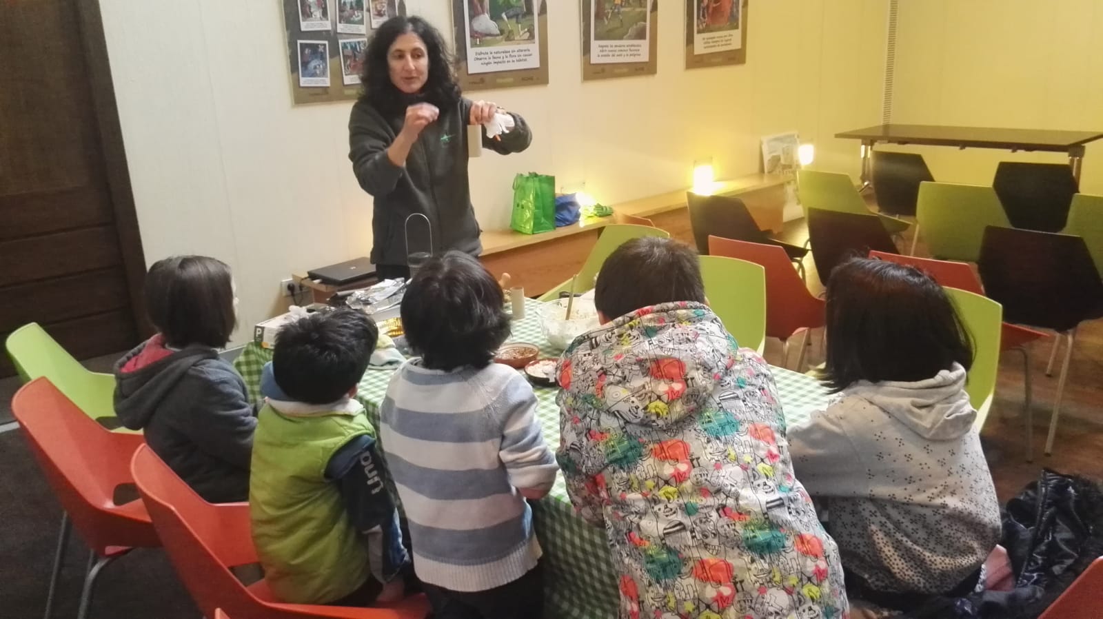 Agudiza los sentidos: "Talleres para pequeños naturalistas"