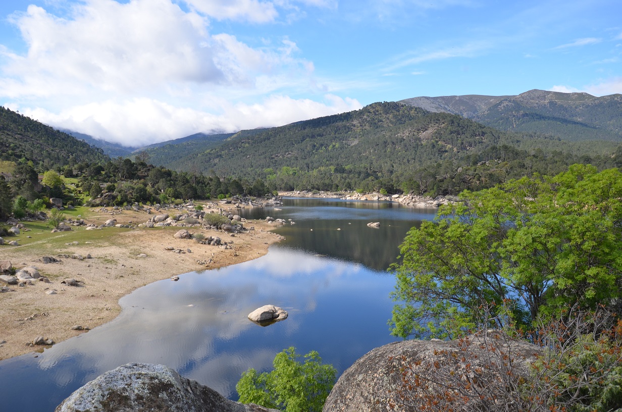 Recogida de basura embalse de El Burguillo