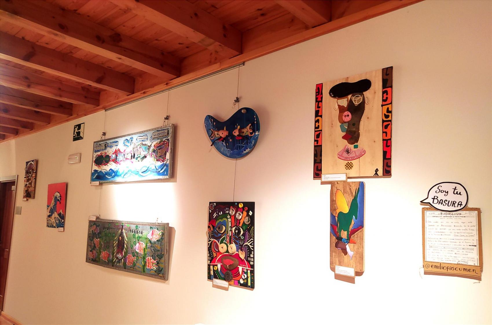 Basuraleza: exposición artística y educativa