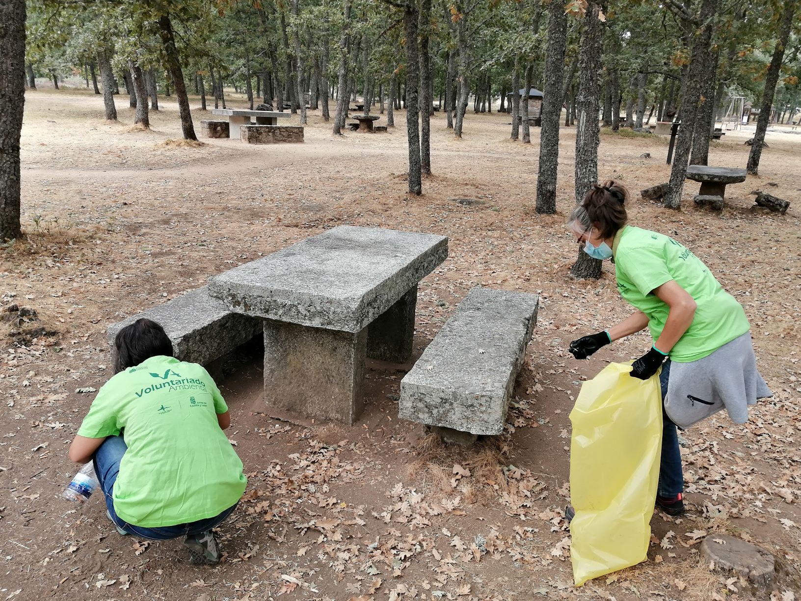 Voluntariado ambiental: limpiezas y puesta en valor de áreas naturales degradadas (el casarito-nava de francia)