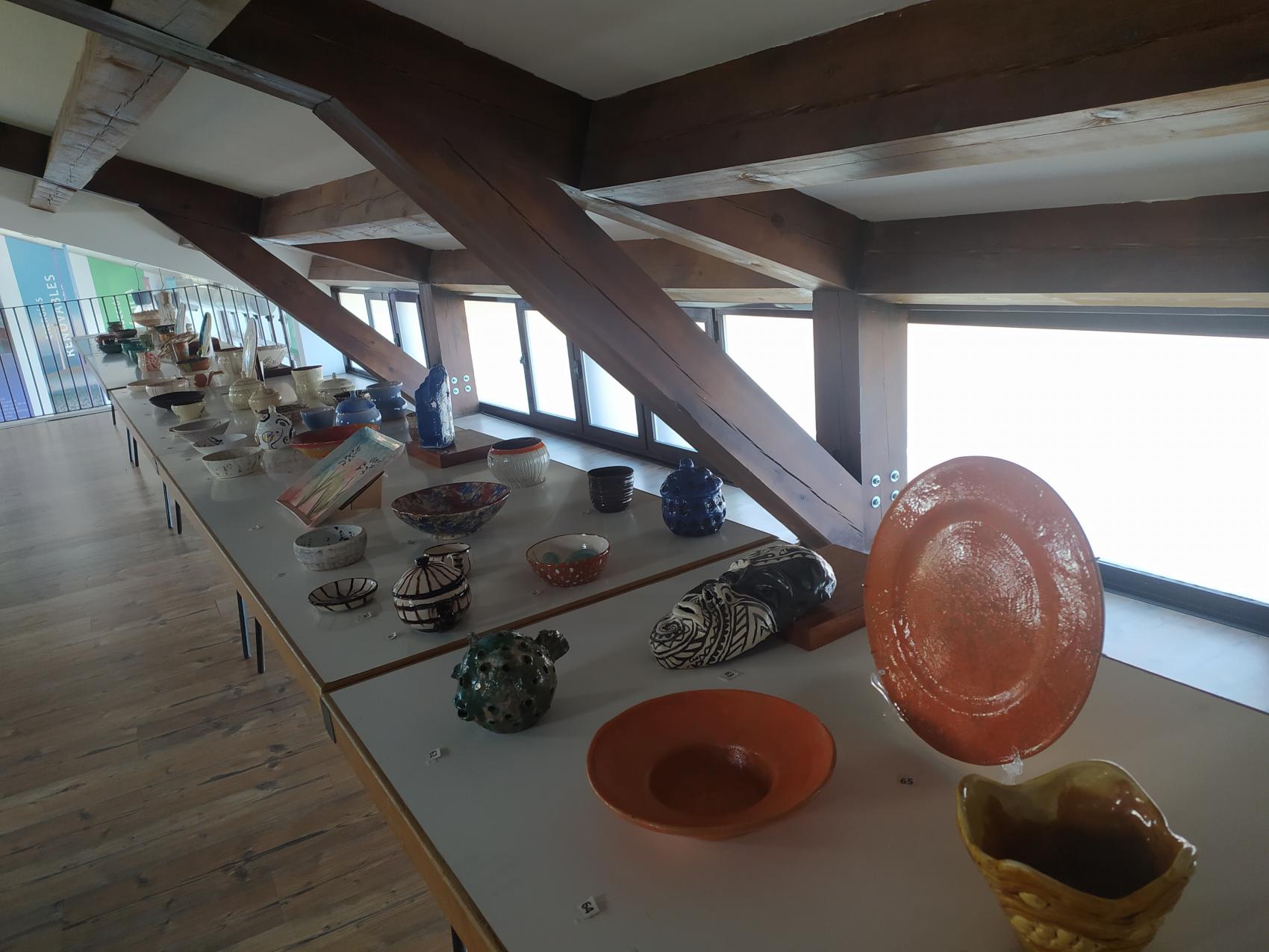Exposición de cerámica rakú